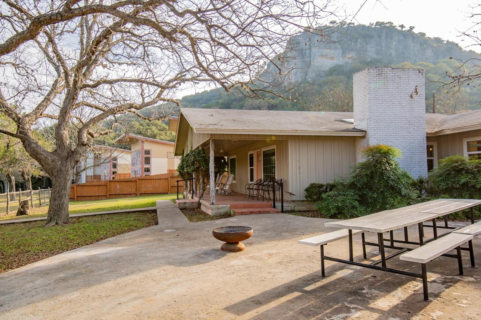 Seven Bluff Cabins Concan Extérieur photo