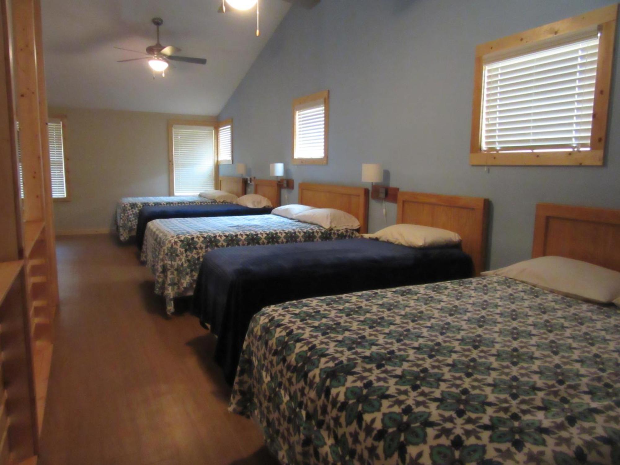 Seven Bluff Cabins Concan Extérieur photo