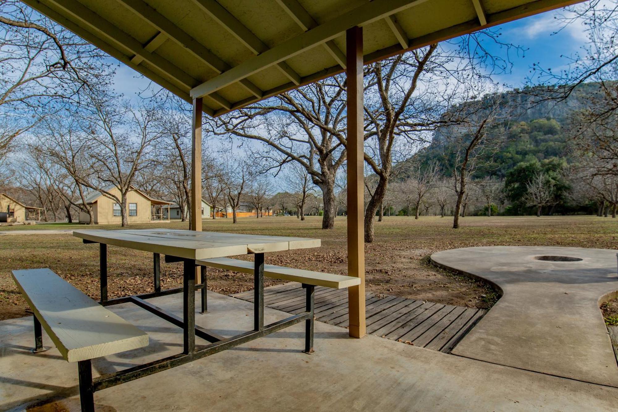Seven Bluff Cabins Concan Extérieur photo
